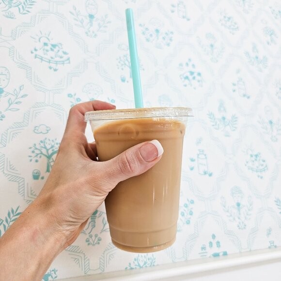 Meet your Posher, Caitlin - Picture 1 of 1